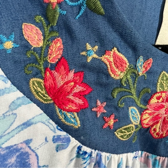 Savanna Jane Floral Embroidered Cap Split Sleeve Size M - Picture 3 of 8